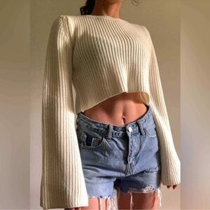 Princess Polly Cream Knit Crop Top sweater with bell sleeves size XS/S.
